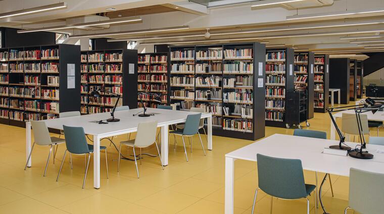 Knihovna Jinonice 3. patro volný výběr